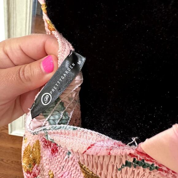 Beautiful Pink Floral Ruched Midi Dress Women's Size Medium - Picture 4 of 5